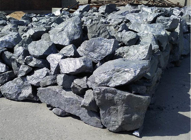 6818 Deoxidizer Silicon Carbon Alloy Metal Lump High Grade For Steelmaking